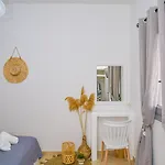 Bed & Breakfast Avgerinos Deluxe 4*