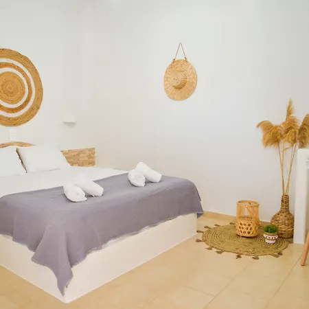 Avgerinos Deluxe Bed & Breakfast 4*