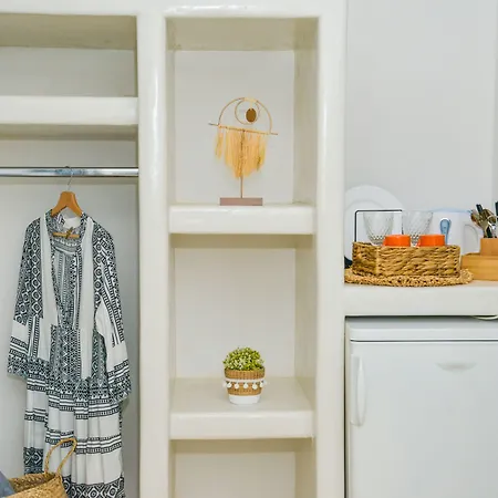 Avgerinos Deluxe Couette-café 4*